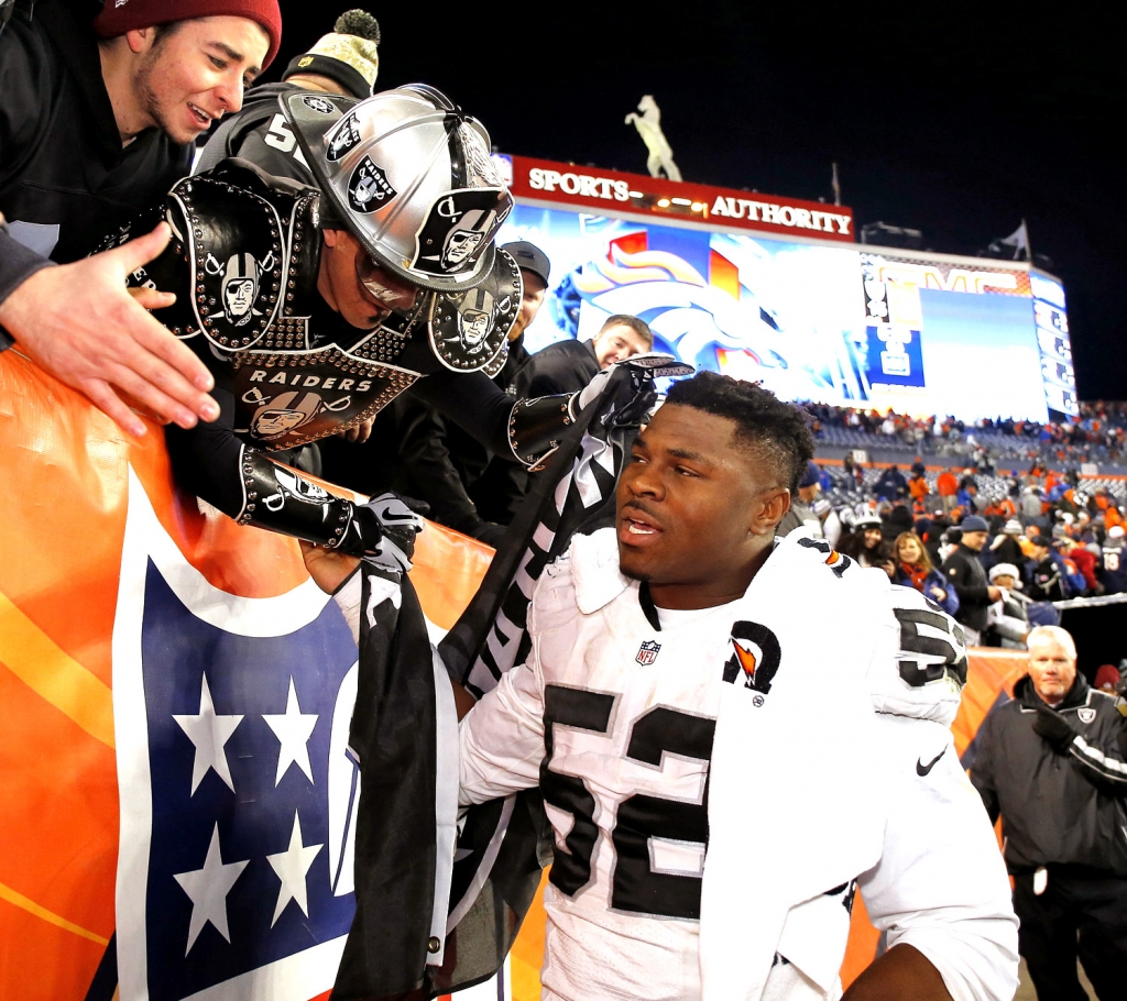 Mack greets Raiders