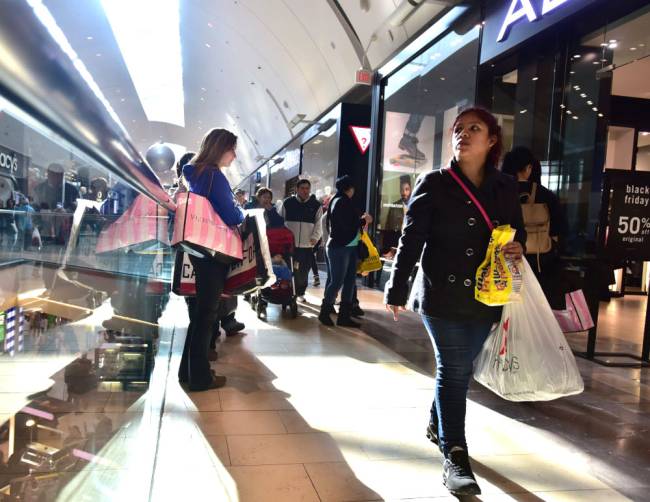 Black Friday shoppers at Garden State Plaza Mall in Paramus on Nov. 27 2015