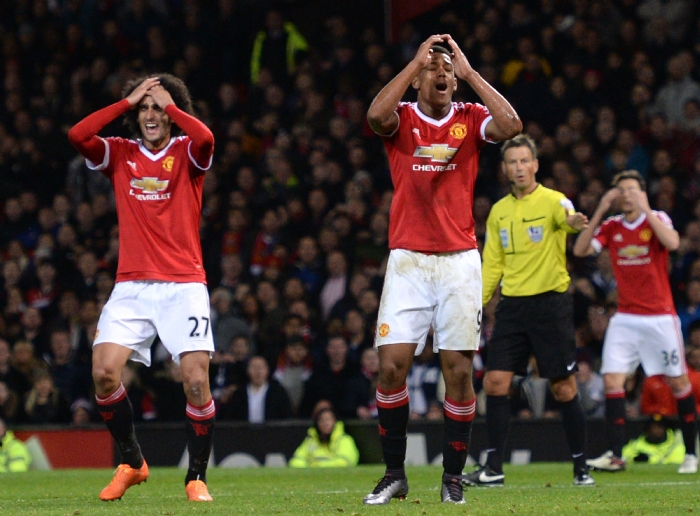 Louis van Gaal backs misfiring Manchester United