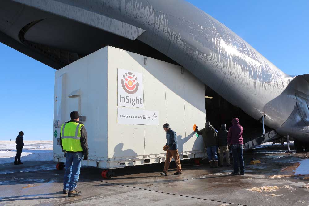 InSight arrives at Vandenburg