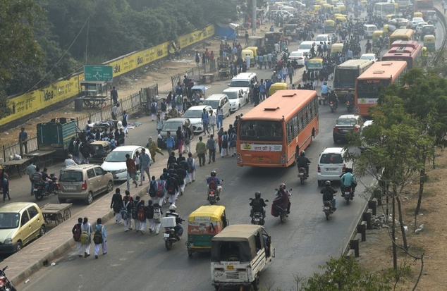 New Delhi is ranked as the worst in the world in a World Health Organization air pollution survey of more than 1,600 cities