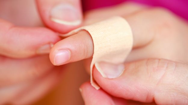 New Bandage Senses Temperature Releases Medicine