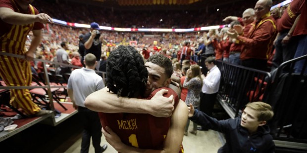 Morris, No. 4 Cyclones rally from 20 down, stun Iowa 83-82