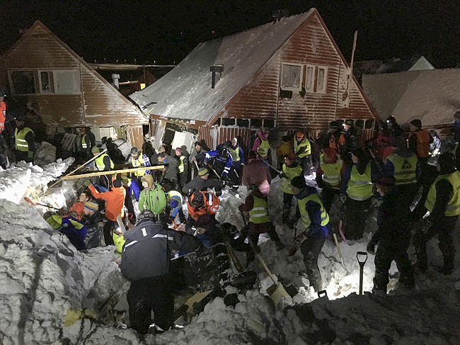 Avalanche on Svalbard Arctic archipelago kills one man