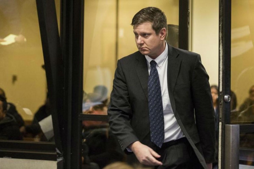 Chicago police Officer Jason Van Dyke arrives for a court hearing at Leighton Criminal Court Building in Chicago Illinois