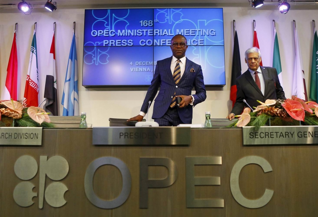 Image Nigeria's Oil Minister and OPEC president Kachikwu and OPEC secretary general al Badri arrive for a news conference after a meeting of OPEC oil ministers in Vienna