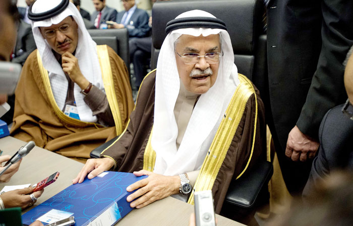 OPEC keeps oil production at current high level