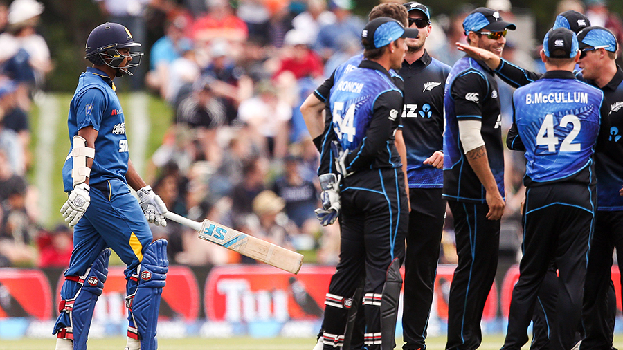 Opener Danushka Gunathilaka fell to an expansive shot against the team's plans of playing conservatively in the first ten overs