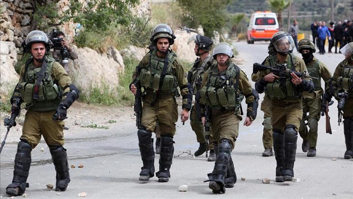 Israeli forces kill two Palestinian assailants; Netanyahu strategy debated