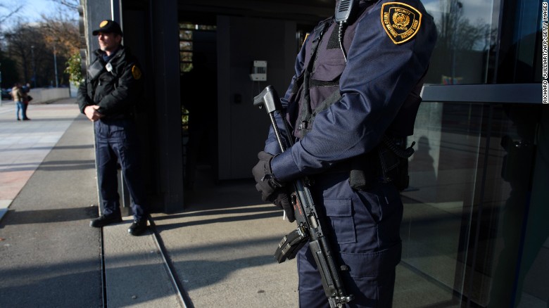 Geneva raises security alert, authorities looking for suspects linked to Paris attacks