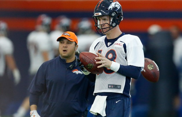 Peyton Manning returns to practice