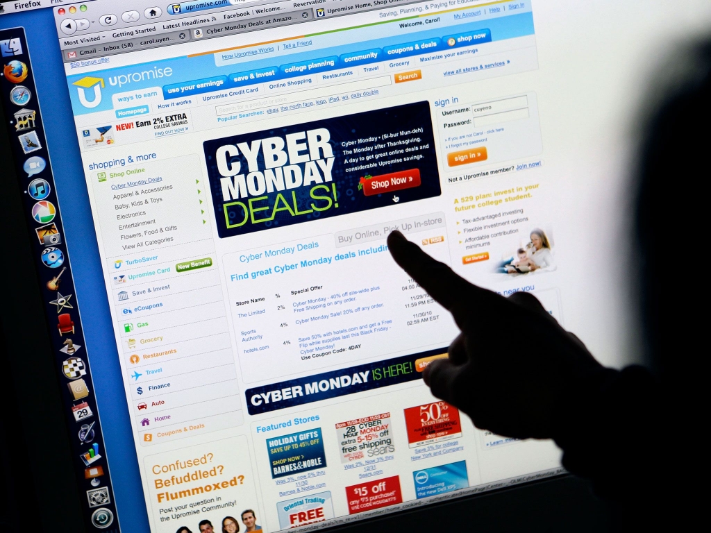 Cyber Monday tops off super shopping period