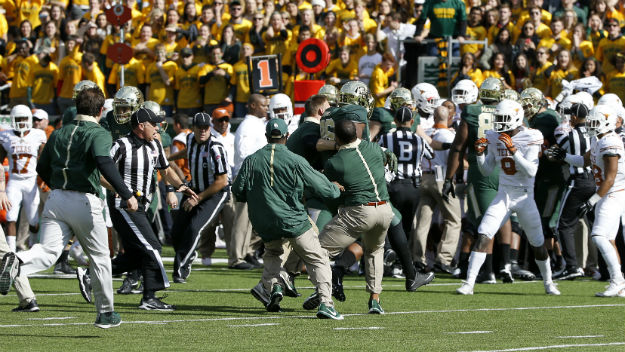 Longhorns looking to upset Baylor in season finale