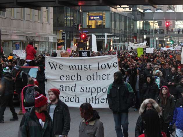 Jamar Clark shooting protest in Minneapolis sees 5 people shot, cops say