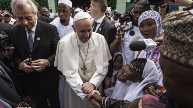 Pope Francis meets with Muslims in Central African Republic