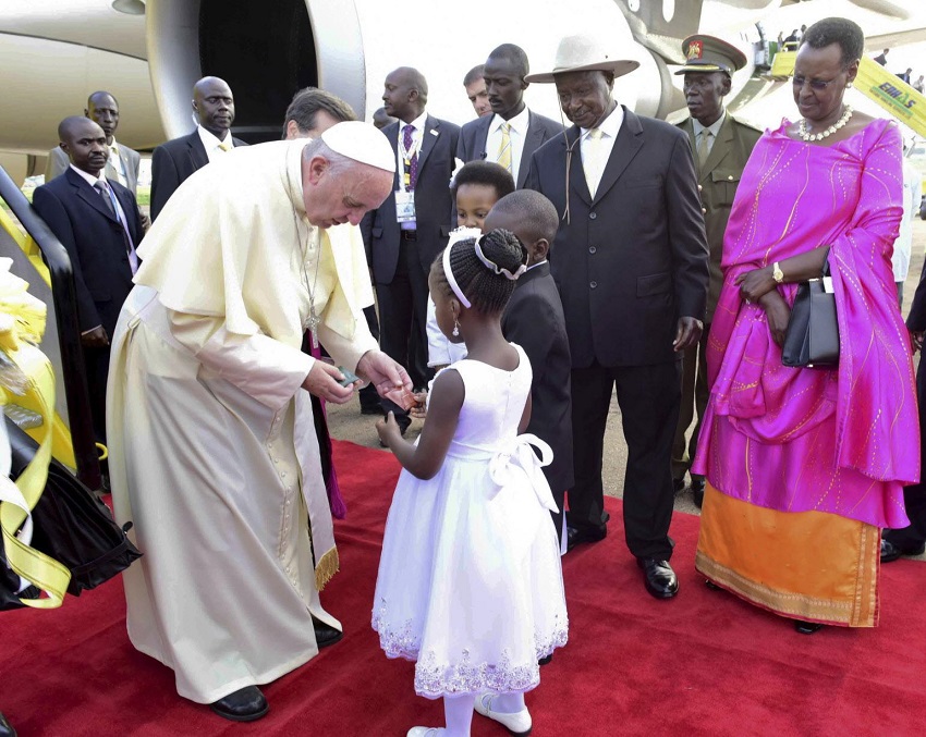 Pope Francis leads mass at Uganda's holiest shrine