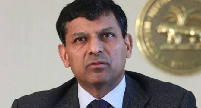 Rajan retains key rates nudges banks to pass on earlier cuts