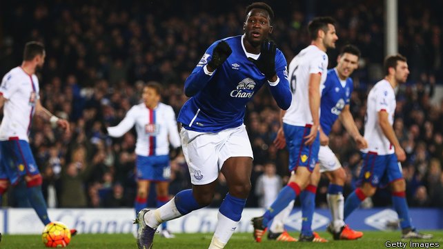 Romelu Lukaku celebrates equalising for Everton against Crystal Palace