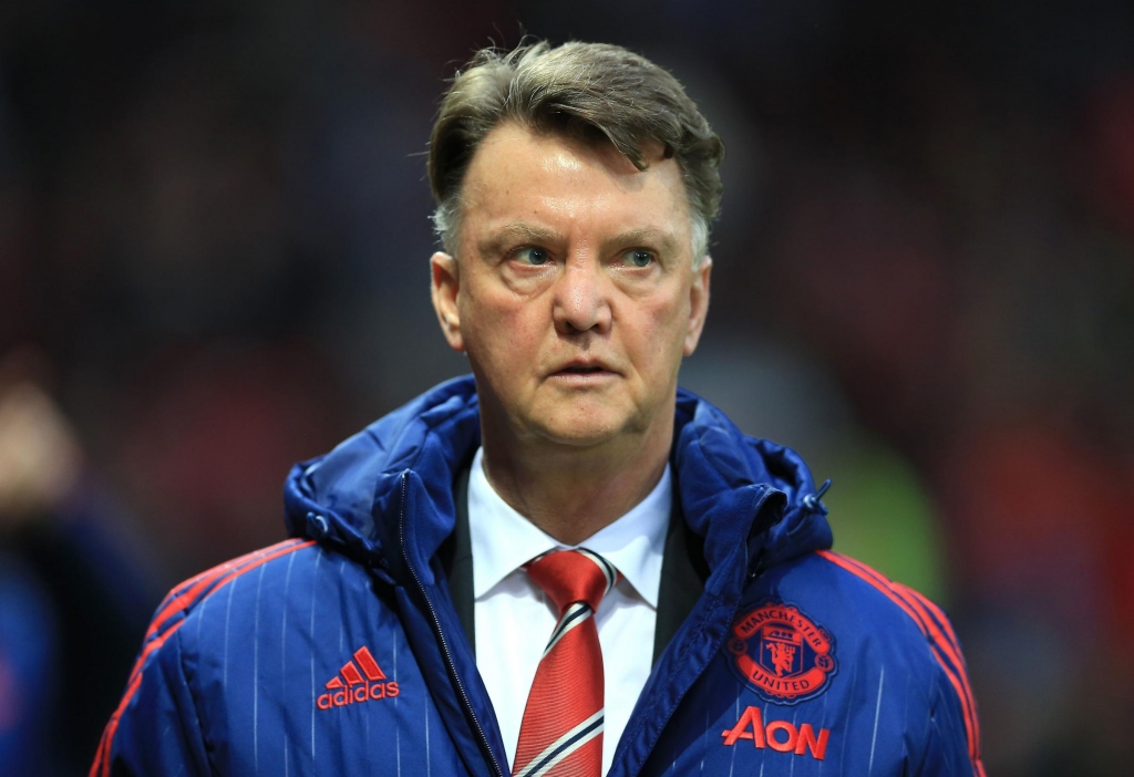 Arsene Wenger slams Van Gaal's'disrespectful treatment at Manchester United