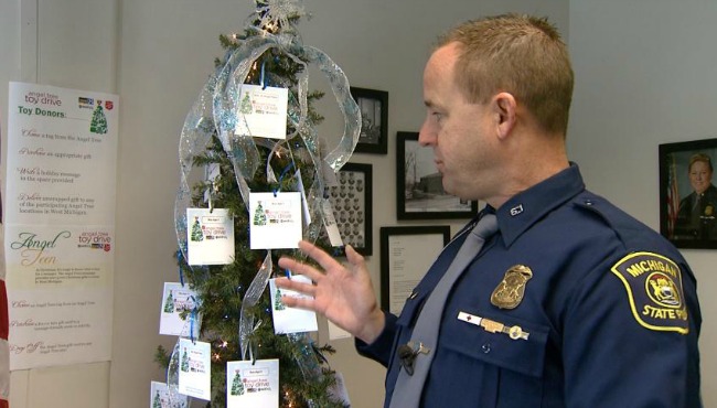 Salvation Army kicks off Red Kettle Campaign