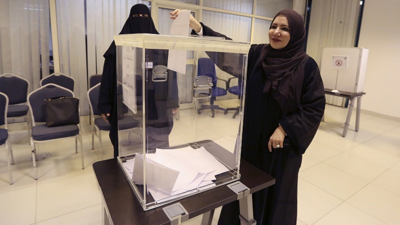 Saudi Arabia's Women Vote For the First Time in History