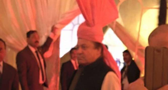 At granddaughter’s wedding Nawaz Sharif dons pink turban gifted by PM Narendra Modi