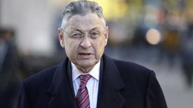 Former New York Assembly Speaker Sheldon Silver arrives to the courthouse in New York Monday Nov. 30 2015. Jury deliberations have begun in the trial of Silver. Silver a Manhattan Democrat who led the Assembly for 20 years is accused of taking more