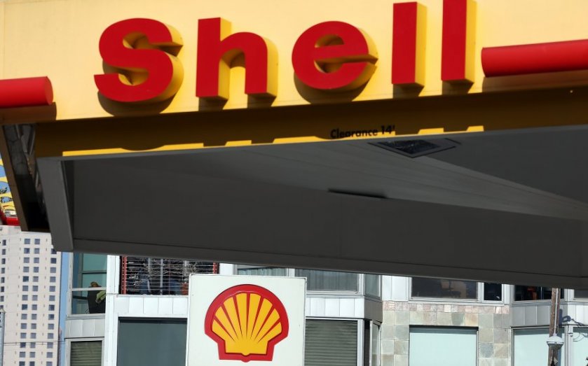 Shell Reports Large Drop In Quarterly Earnings