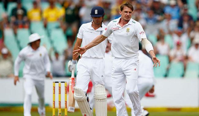 Steyn strikes early blow for South Africa