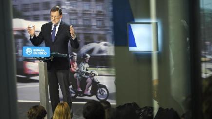 Mariano Rajoy addresses the media after failing to win a majority in parliament