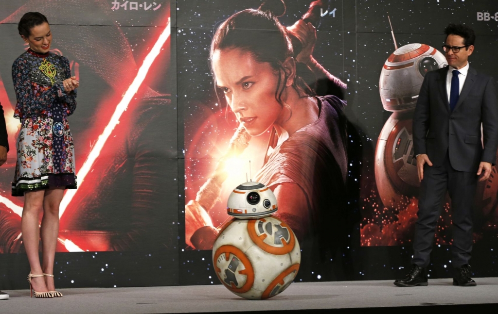 JJ Abrams reveals Star Wars tidbits in Tokyo