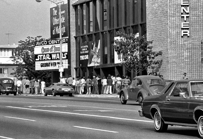 Wichita fans wake early for Star Wars: the Force Awakens