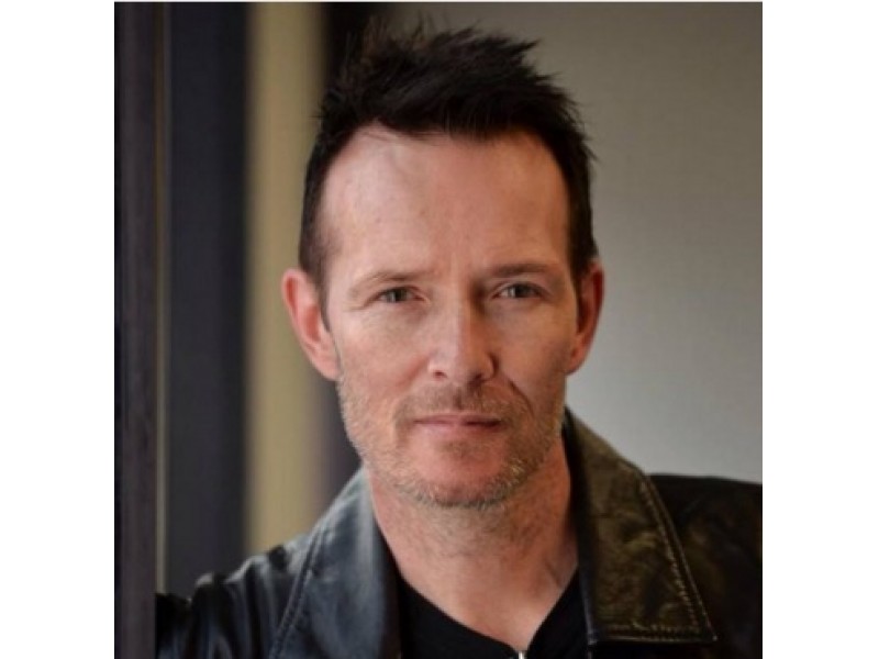 OC Rocker Stone Temple Pilots Singer Scott Weiland Dies