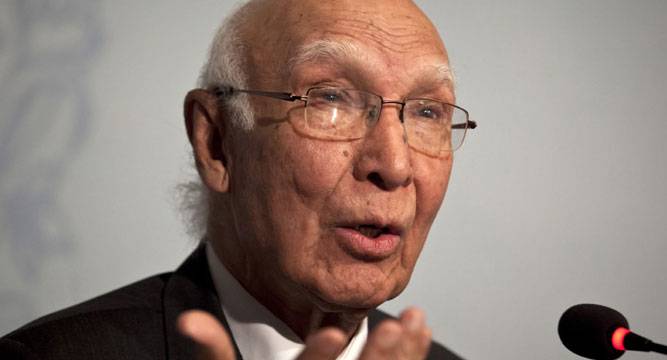 Indo-Pak talks Aziz warns against'unrealistic expectations