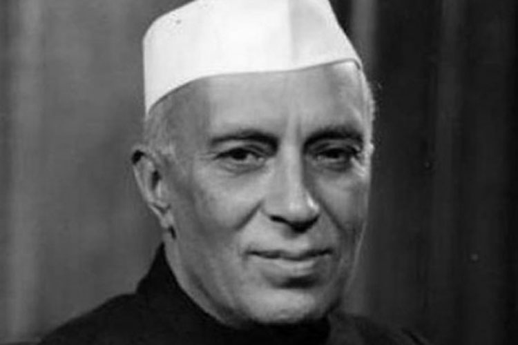 The article states that Nehru should have listened to Sardar Vallabhbhai Patel's views on international affairs