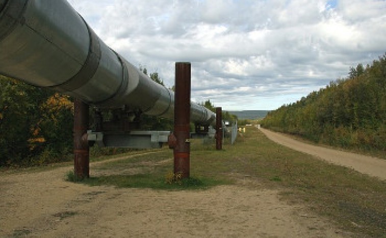 TransCanada shares slip as projected pipeline costs increase