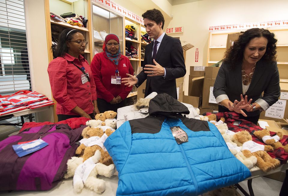 First government plane carrying refugees arrives in Canada