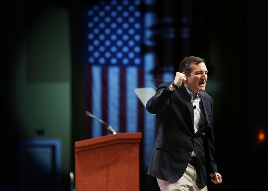 496995866-republican-presidential-candidate-sen-ted-cruz-speaks