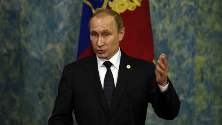 Putin calls for 'one powerful fist' to confront terrorism in state of nation