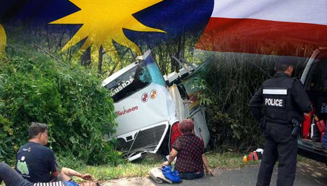 13 people killed after tourist bus crashes in Thailand