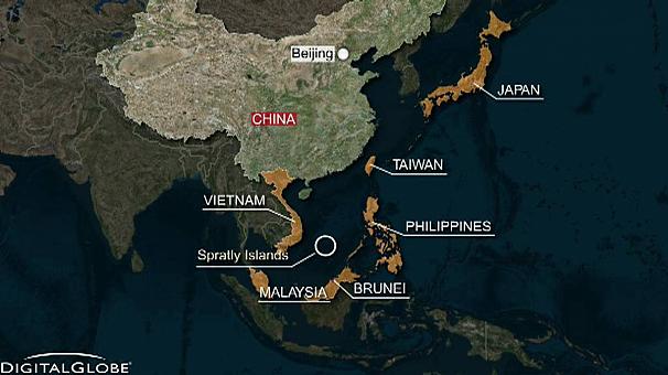 US B-52 bomber mistakenly flew near Chinese-built island