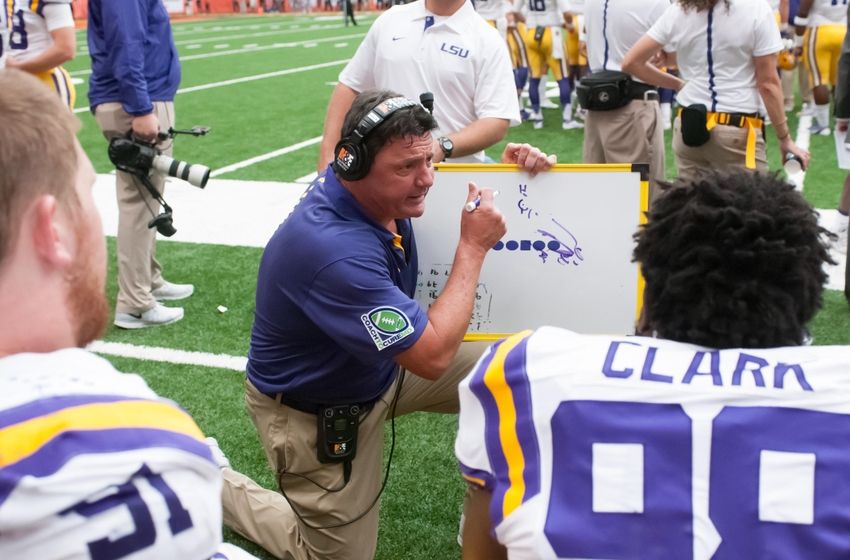 Report Ed Orgeron Talking To USC About Return