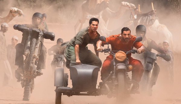 Varun and John in still from 'Dishoom&#039