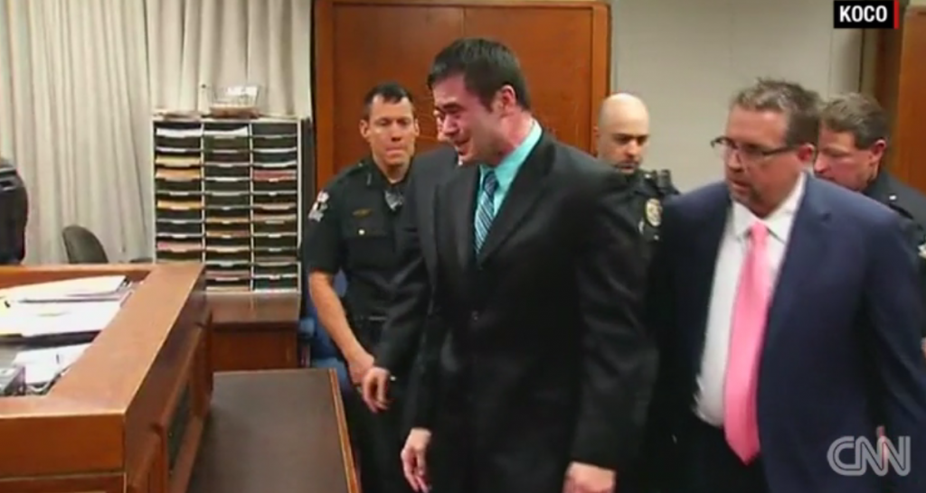 Serial Rapist and Sniveling Cop Daniel Holtzclaw Faces 3 Centuries Imprisonment