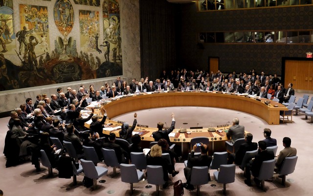 Voting of UN Security Council members in New York on Dec 18 2015. Reuters