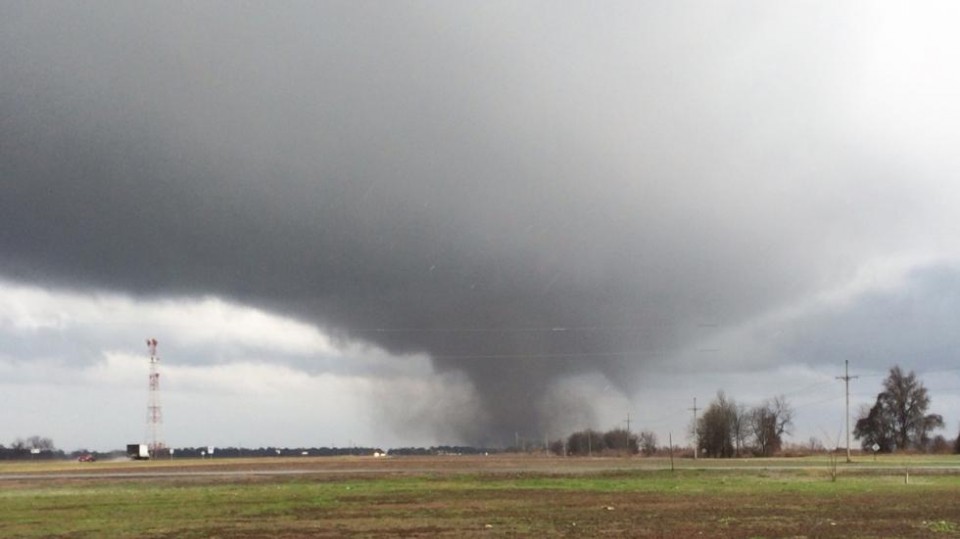 Tornado Hits Mississippi 3 Killed 20 Homes Damaged Dozens Injured