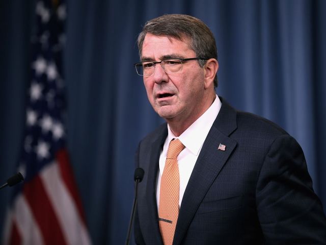 Carter telling military to open all combat jobs to women