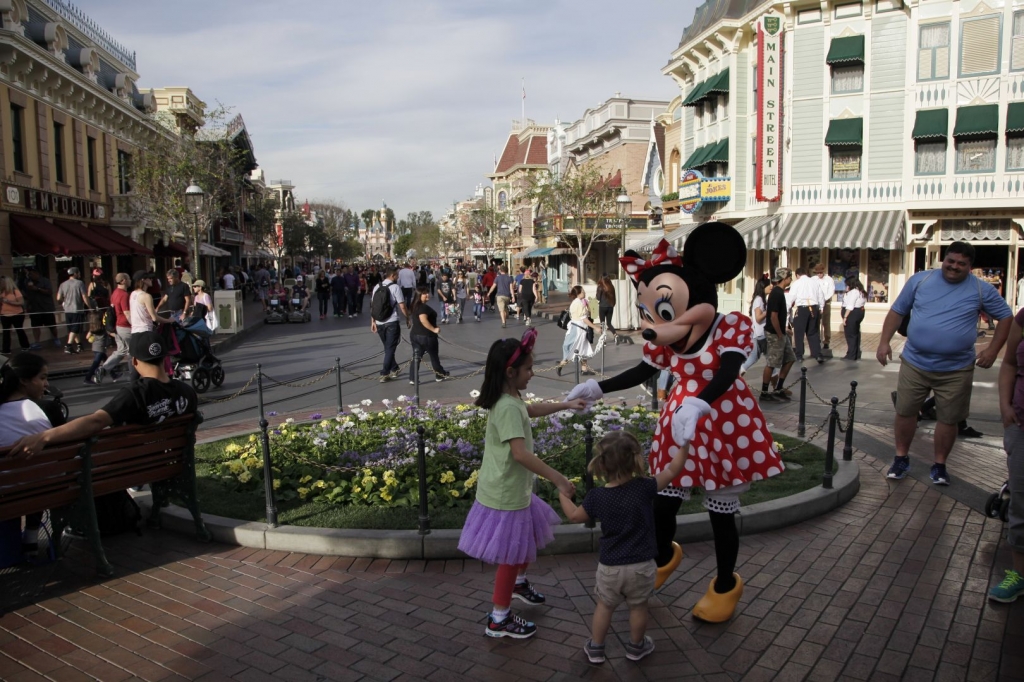 British Muslim family barred from flying to Disneyland