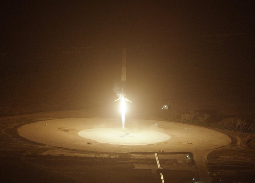 Reusable SpaceX rocket lands safely after blasting satellites into space [WATCH]