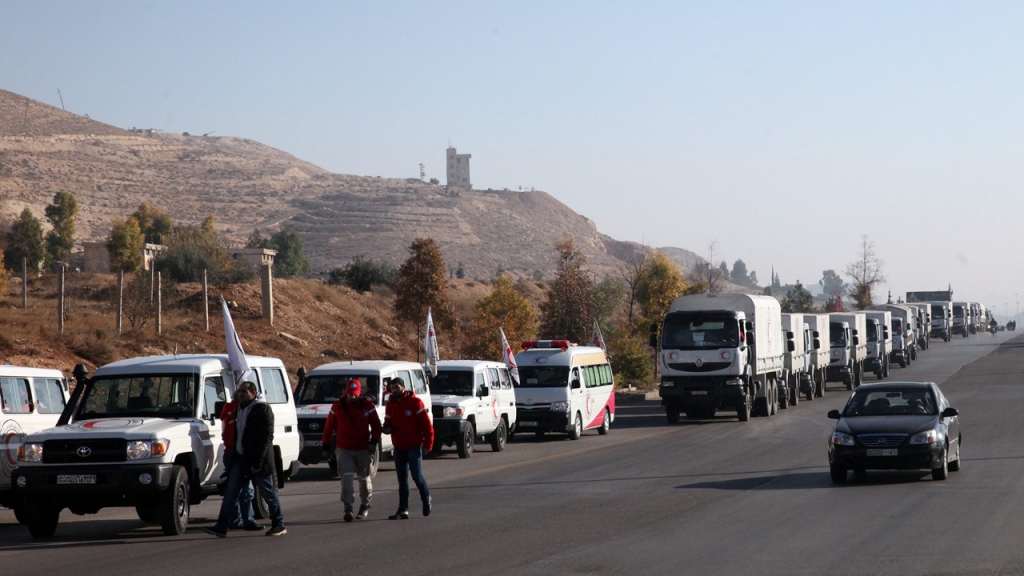 A second aid convoy is on its way to the besieged Syrian town of Madaya where people are starving